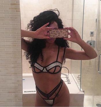 , 21 Latino/Hispanic female escort, Thunder Bay