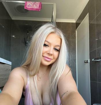 Sexy Tracy, 28 Caucasian/White female escort, Thunder Bay