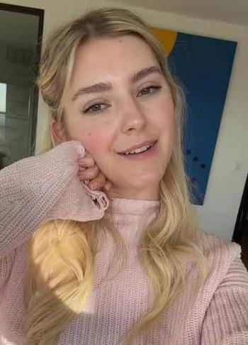 Eva, 26 Caucasian/White female escort, Thunder Bay