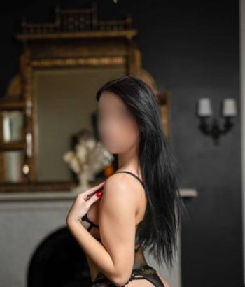 Elsa Valentine, 27 Caucasian/White female escort, Thunder Bay